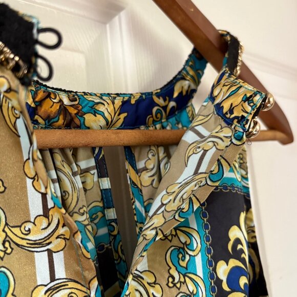 Women Cache Halter Top - Picture 5 of 6